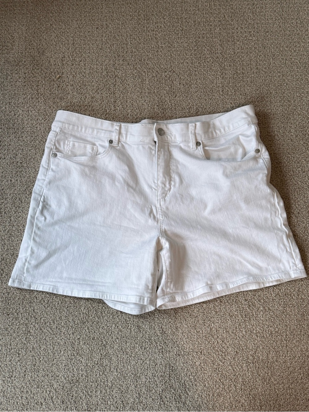 LOFT Women's Classic White Denim Shorts Size 12/31